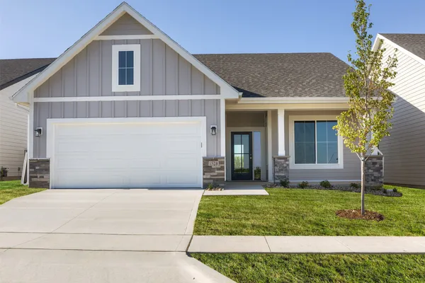 **MOVE IN READY!!**