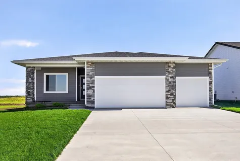 **MOVE IN READY!!**