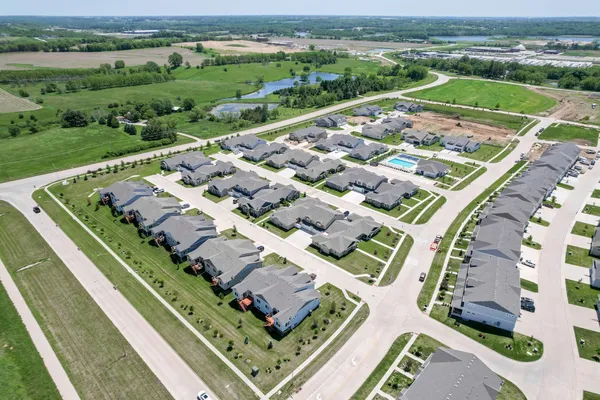 aerial view of the mill ridge community in west des moines ia