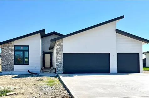 8413 NW 90th Terrace