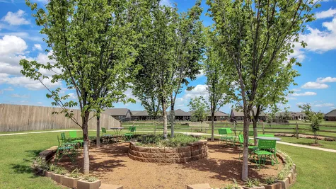  Landscaping at Greenleaf Trails - new homes in Norman, OK