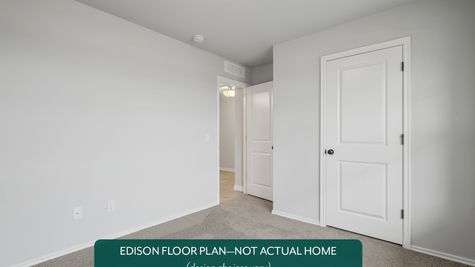 Edison. Secondary Bedroom