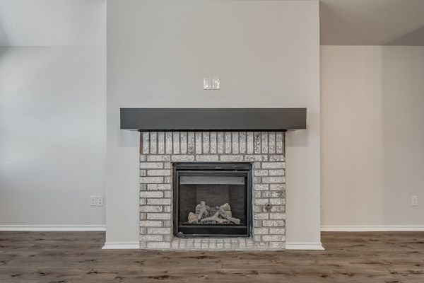Murphy. Family Room with Easy-Start Fireplace