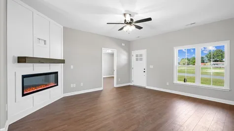18-31 Pendergrass Dr-18
