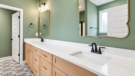 126 Mason Bath