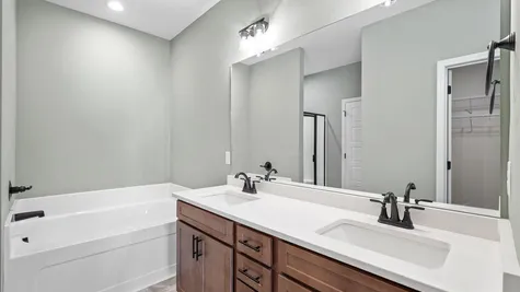 33-31 Pendergrass Dr-33