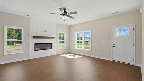 18-32 Pendergrass Dr-18