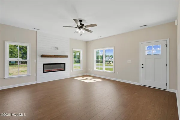 18-32 Pendergrass Dr-18