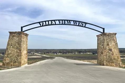 Valley View West