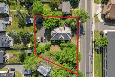 115 W Gloucester Pike