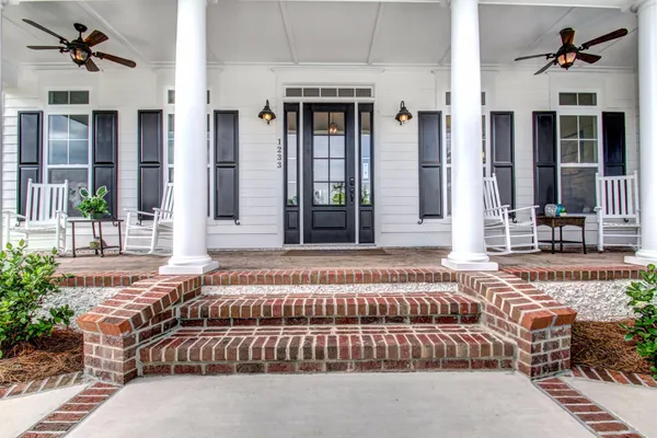 front porch exterior of a new home in Savannah GA