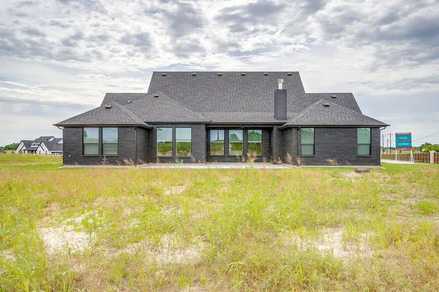 4511 Matador Ranch Ct Waxahachie in Waxahachie, Texas — photo 3
