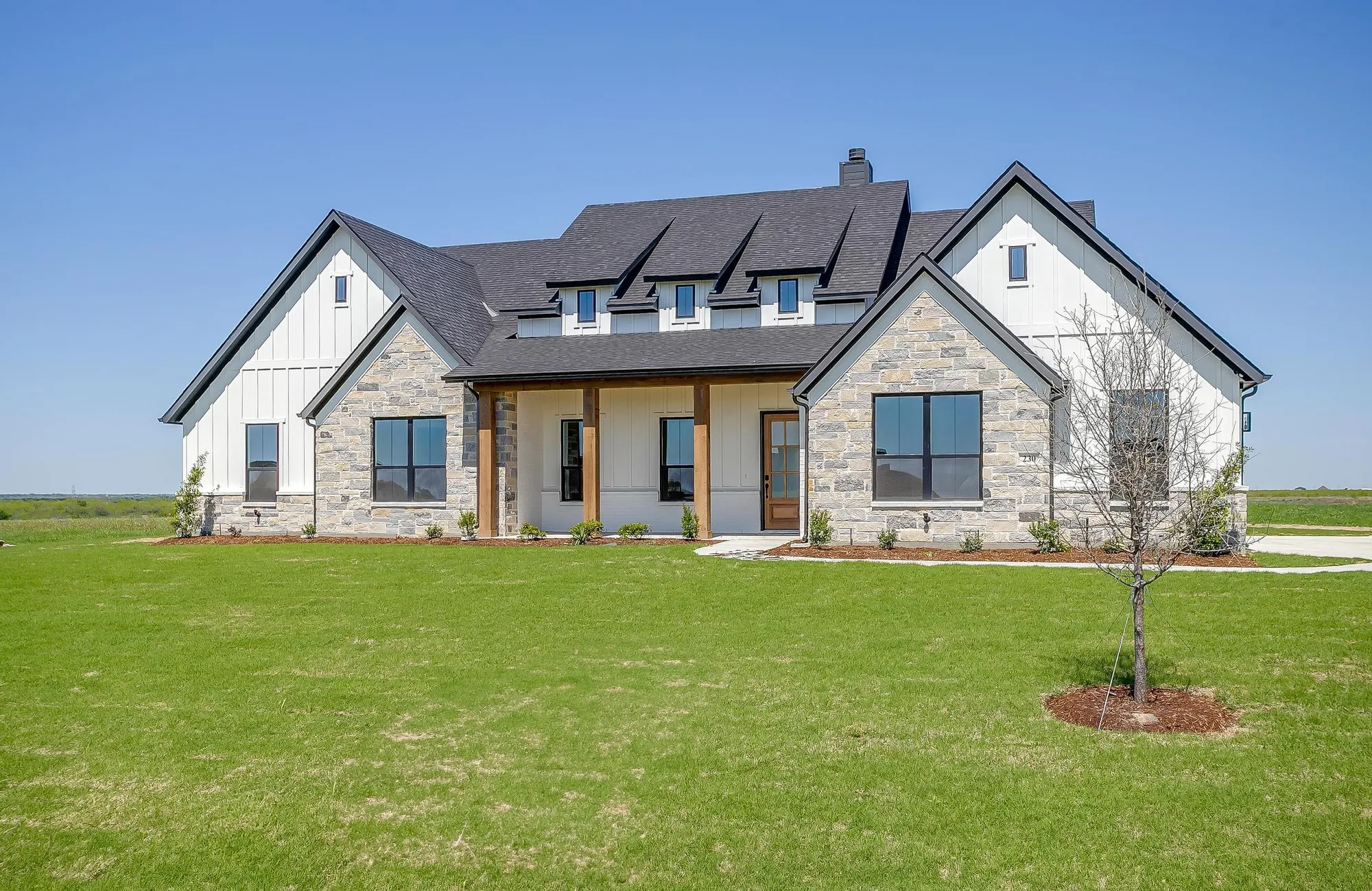 An Elmwood custom home in North Texas