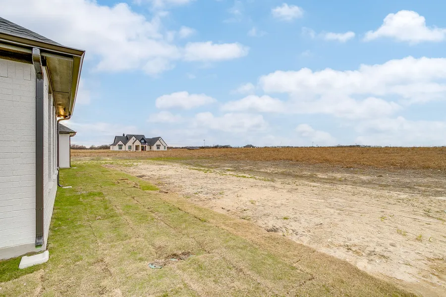 136 Lana Garden Way in Waxahachie, Texas — photo 5