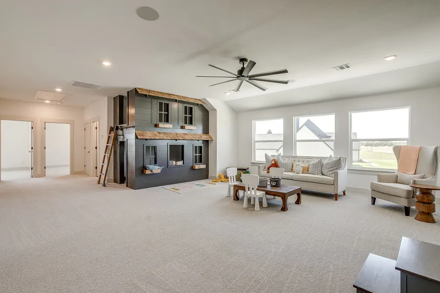 129 Liv Meadow Way in Waxahachie, Texas — photo 5