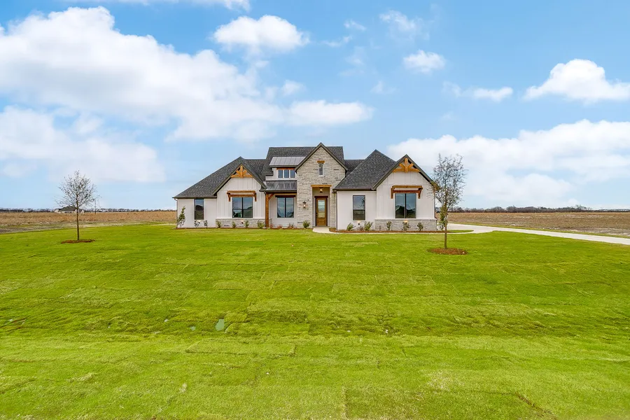 136 Lana Garden Way in Waxahachie, Texas — photo 1