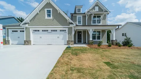 3 car garage home in mooresville nc