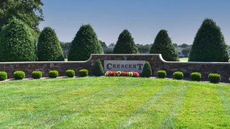 crescent golf community entrance
