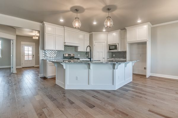 New Home for Sale in Norman, Norman Schools, Luxury Kitchen, Oklahoma Home Builder