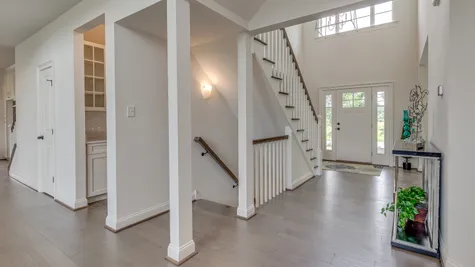 The Oxford Elite - Foyer / Basement Stairs