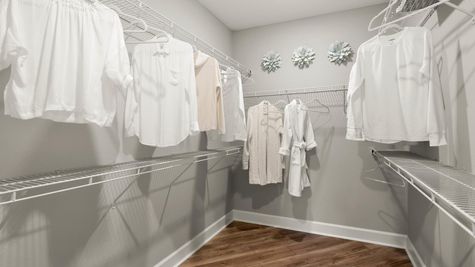 The Jackson Model at Kettering Owner's Closet