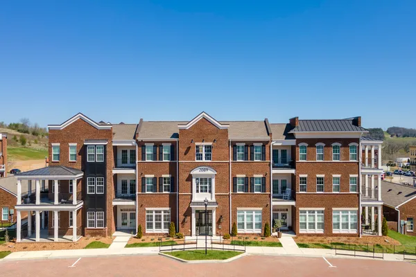 Lock & Leave Town Center Homes With Elevator Access