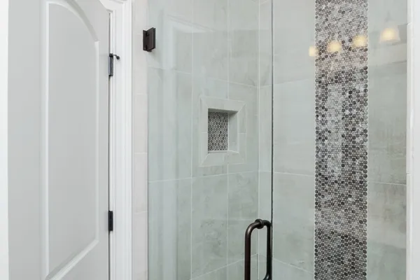 Bentley, Bathroom 4 Tiled Shower