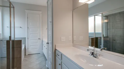 Providence I, Owner's Bathroom 2 vanities, shower & tub