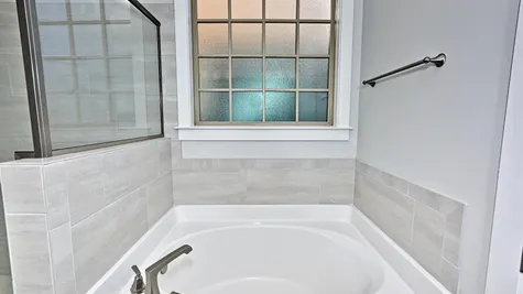 Arlington  Owner's bath Soaking Tub