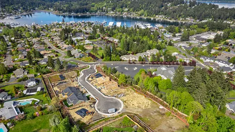 aerial view showing hillstad's proximity to the gig harbor waterfront