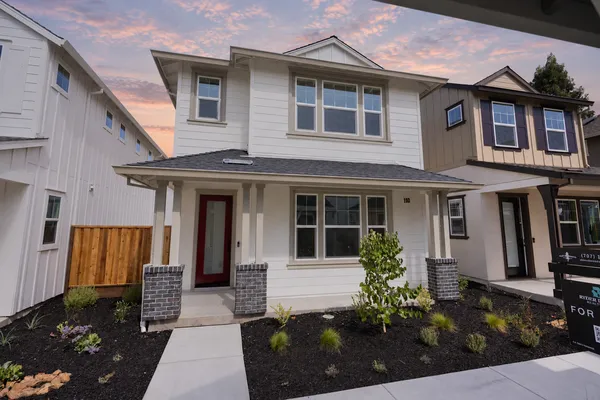 Bungalow-Style Plan 2 - Homesite 27