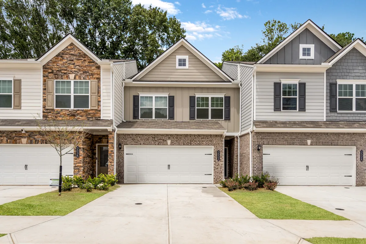 Why You’ll Love Living at Weatherstone Commons