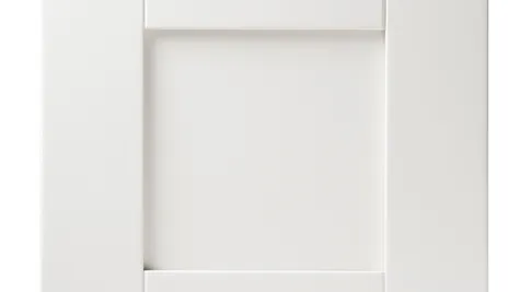 Shaker White Soft Close Kitchen Cabinetry with Crown Molding
