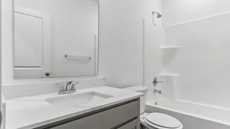 Guest bathroom in the Chestnut, Abbey Commons